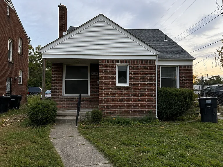 16889 Murray Hl — Photo 1