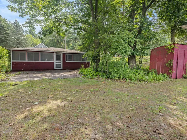 753 N 22nd Ave, Mears, MI 49436