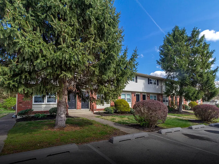 Hidden Creek Community | Beautiful Landscaping