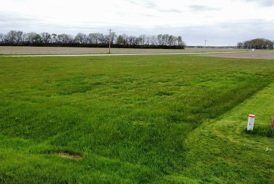 2nd image of 1883 N 2270 East Rd