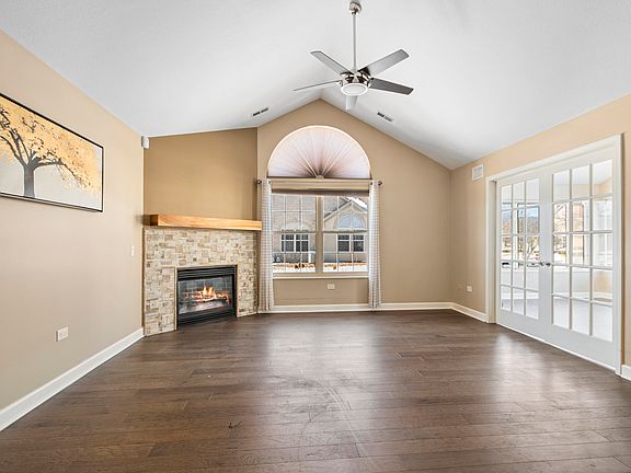 3rd image of 18258 Murphy Cir