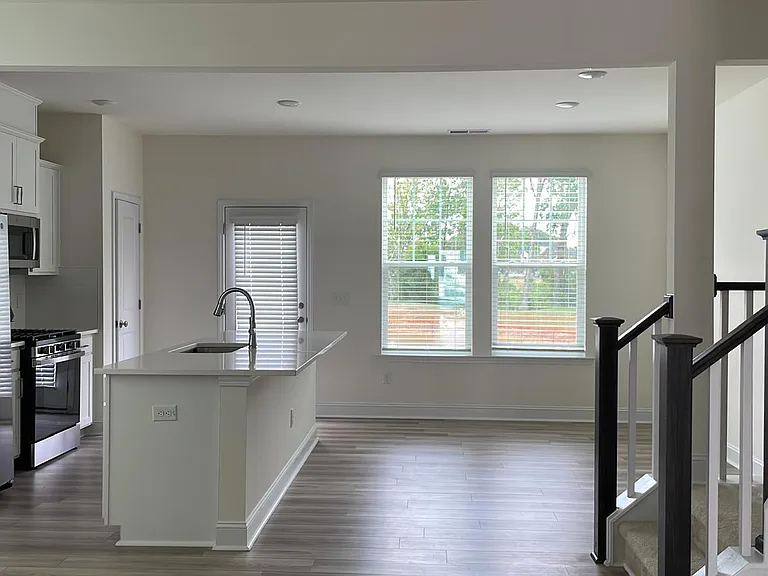 50 Anastasia St — Photo 11