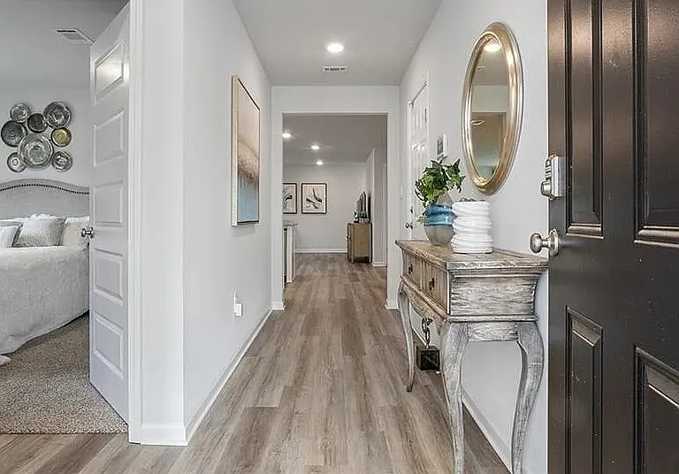 10555 Lowell St W — Photo 2