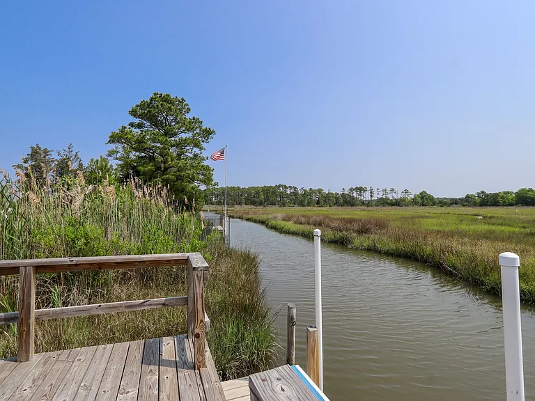 20B Freeman Dr — Photo 46