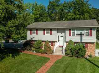 1 Shelley Rd, Poughkeepsie, NY 12603