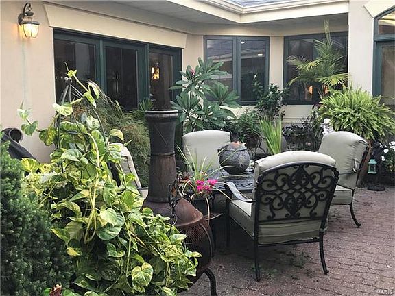 4th image of 10071 Waterford Dr
