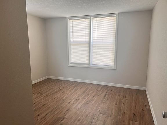 5th image of 804 NW 1st Ave #A