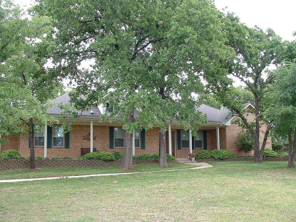 1st image of 910 Shady Bend Dr