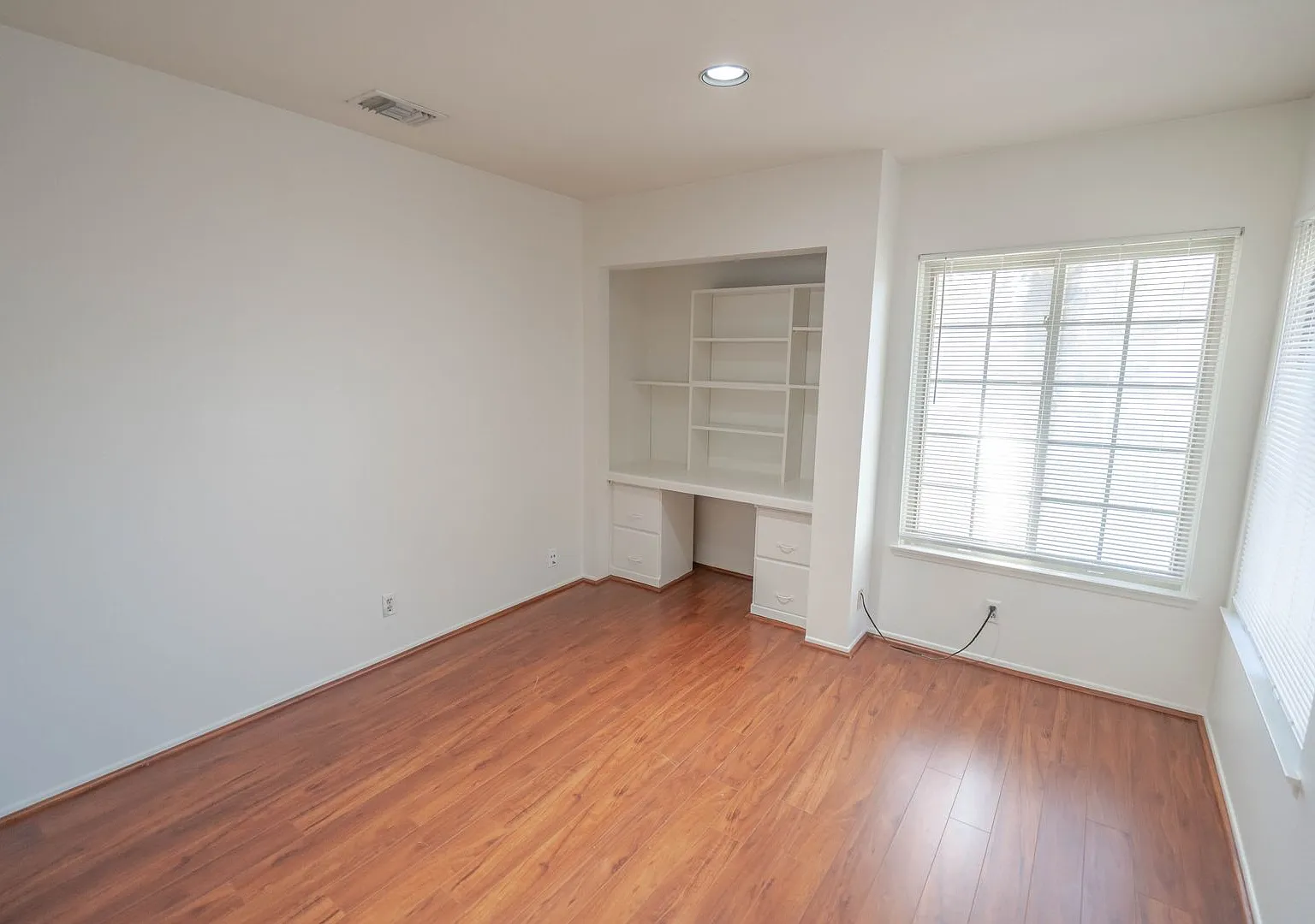 4 Bedroom Home for Rent in Stevenson Ranch! — Photo 3