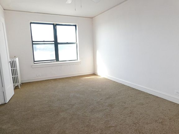 2nd image of 1570 Oak Ave APT 314