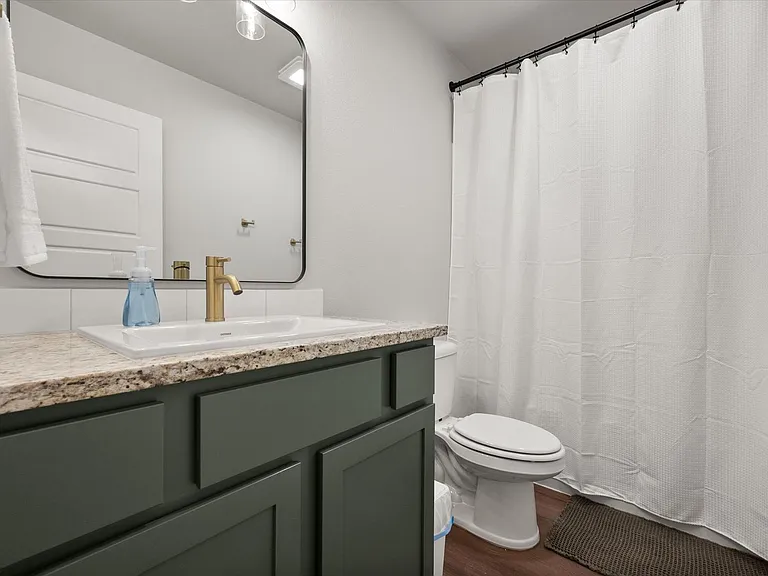 2140 Kokomo Ave — Photo 9