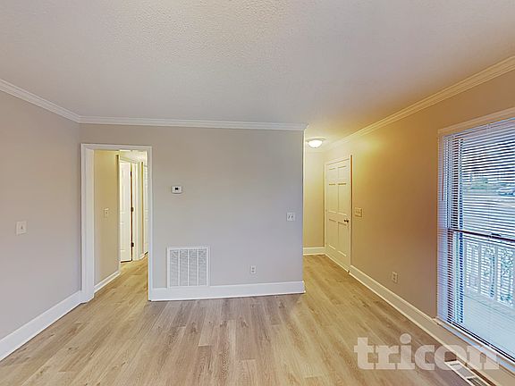 3rd image of 209 Tavern Fare Rd