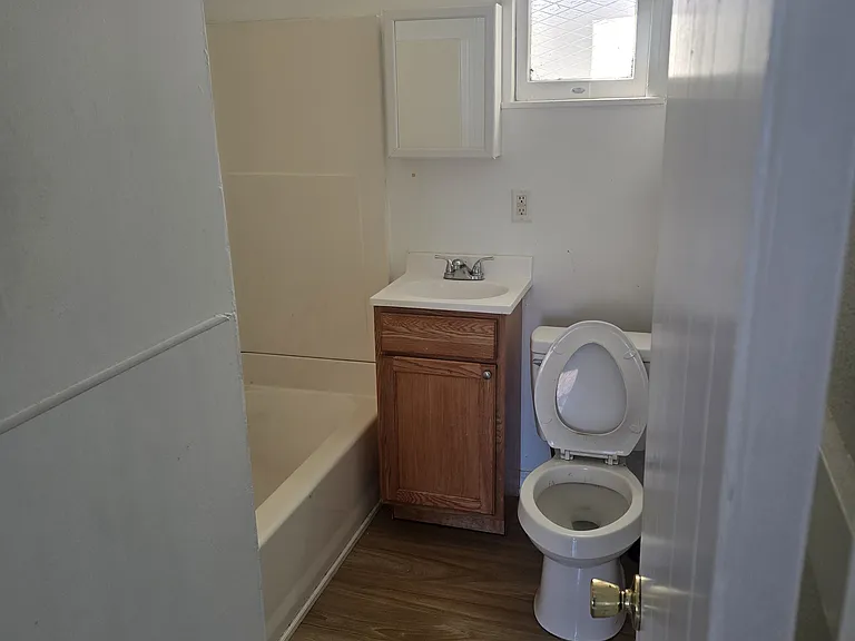 136 Congress St #3 — Photo 4