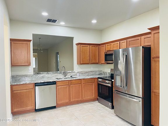 2nd image of 1639 Dittmer Cir SE