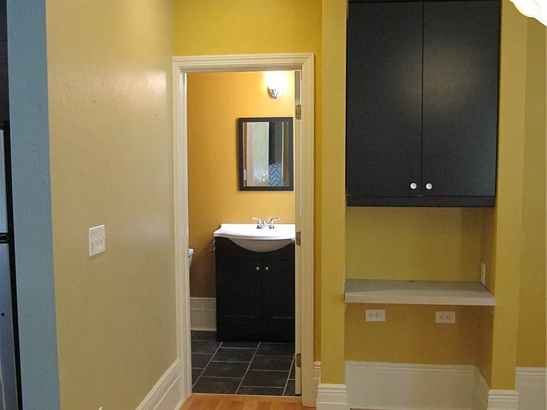 471 Oneida St — Photo 8