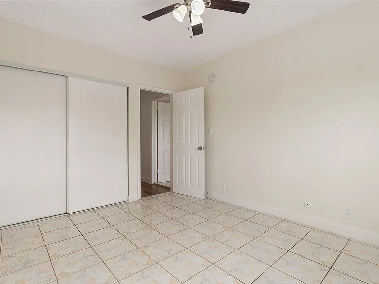 3925 Barrett Rd — Photo 15