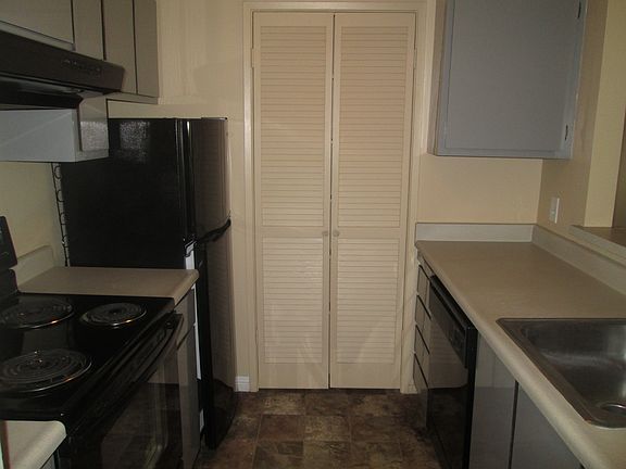 5th image of 941 Fulton Ave APT 512