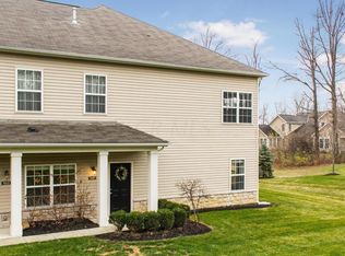 9109 Polaris Lakes Dr, Columbus, OH 43240