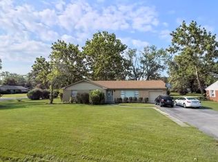 10901 62nd St, La Grange Highlands, IL 60525