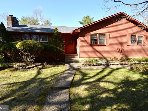 10 Spearhead Trl, Shamong, NJ 08088