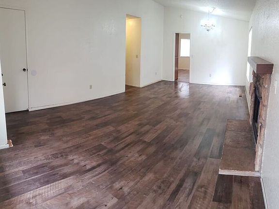 2nd image of 1698 Bluehaven Dr