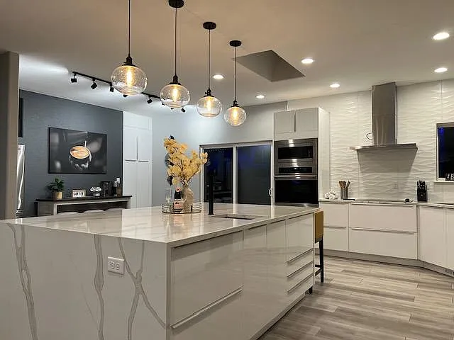 Plenty of counter space!