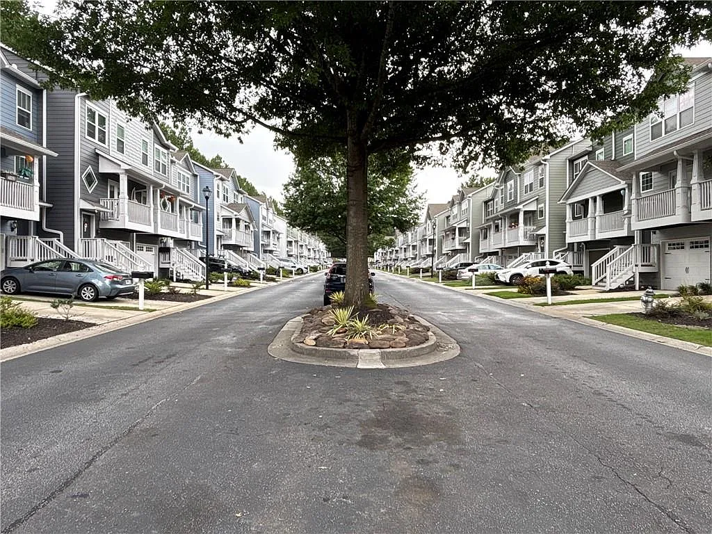 3 bed, 3.5 bath, 1326 sqft, $2,650 — Photo 1