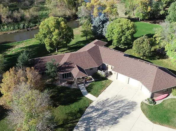 1803 24th Ave W, Spencer, IA 51301