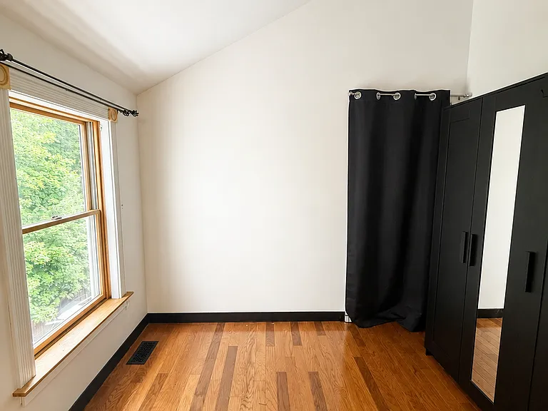 Office / bonus room