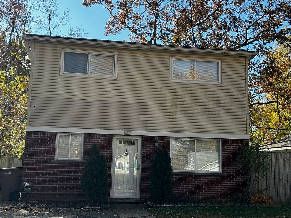 1st image of 207 W Columbia Ave