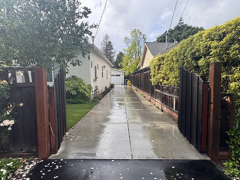 7th Ave — Photo 16
