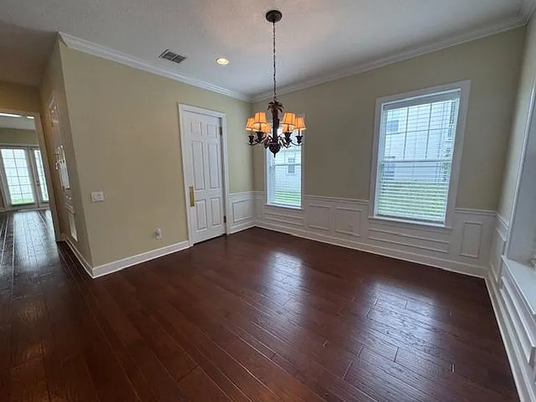 1442 Stickley Ave — Photo 3