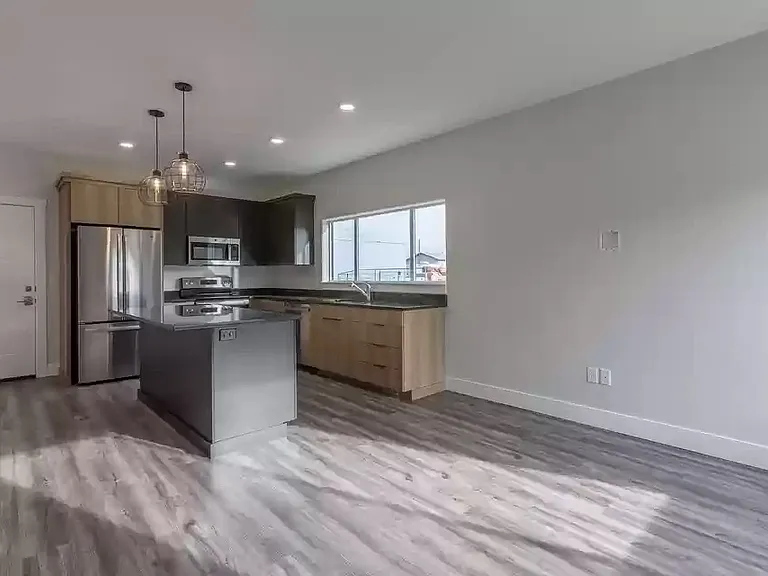 663 Baltoro Way — Photo 5