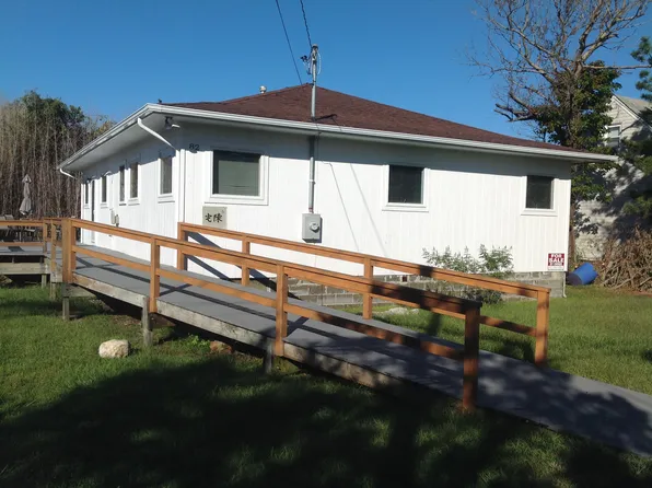 82 E Lighthouse Walk, Ocean Beach, NY 11770