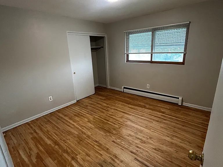 3126 E 58th St #10 — Photo 5