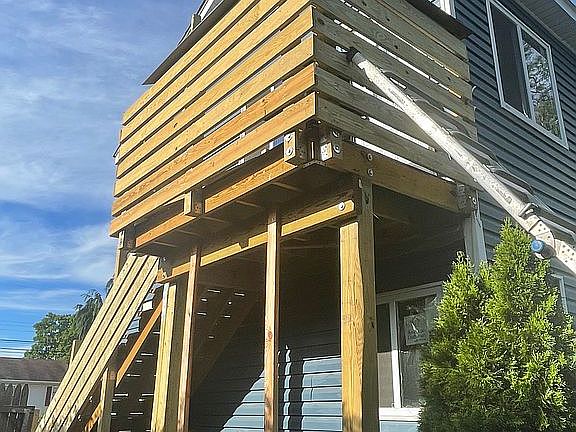 2nd image of 49 Yarnell St