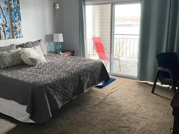 4897 Bridgepointe Dr Unit 131, Osage Beach, MO 65065