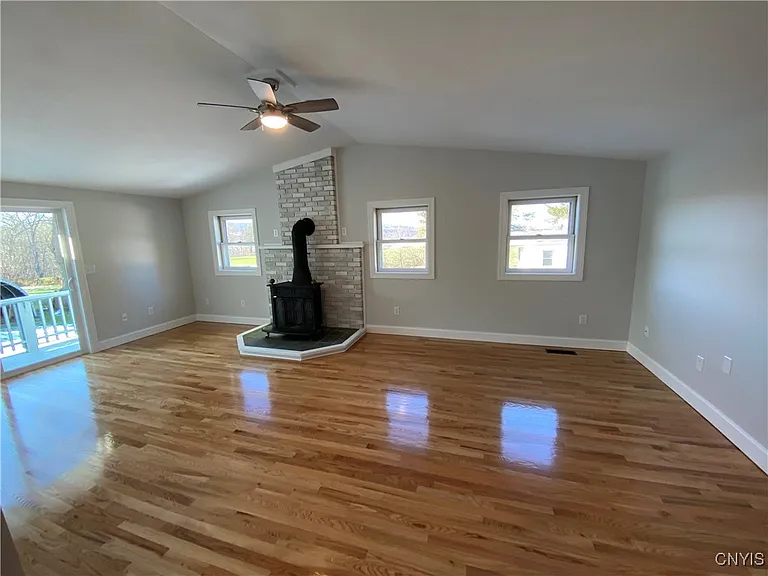 3299 Mohawk St — Photo 10