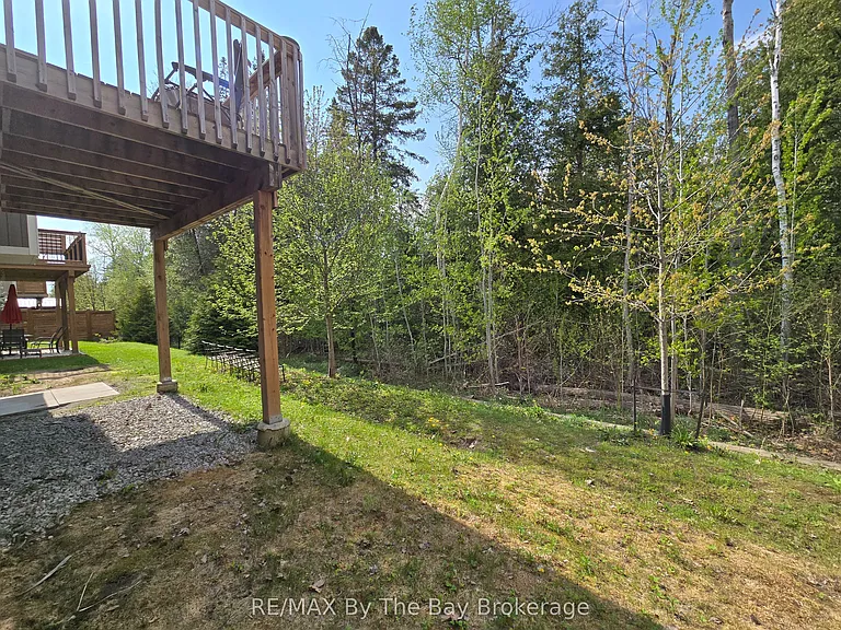 93 Allegra Dr #LOWER — Photo 4