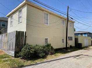1515 13th St, Galveston, TX 77550