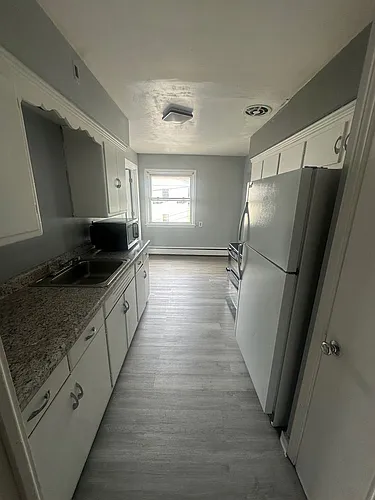 7105 W Capitol Dr Photo 1