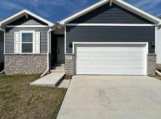 12660 S 204th Ave, Gretna, NE 68028