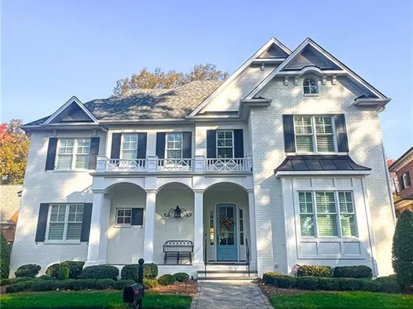 2966 Reynolds Sq, Winston Salem, NC 27106