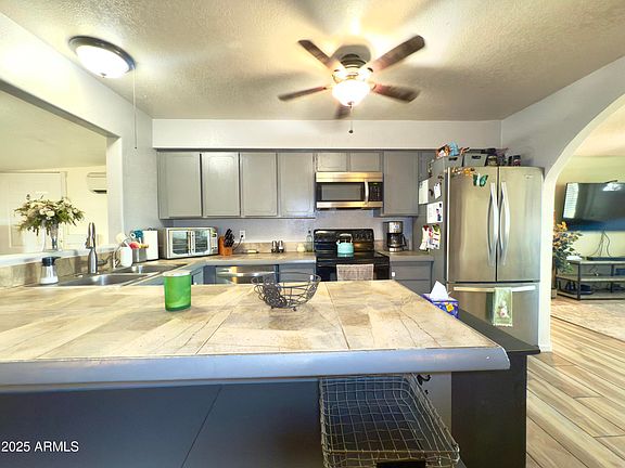 4th image of 2329 E JUANITA Avenue