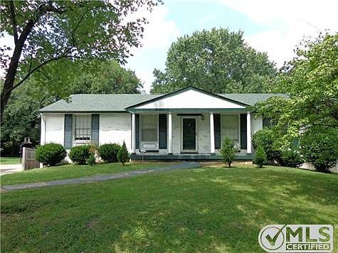 2nd image of 226 Blackman Rd