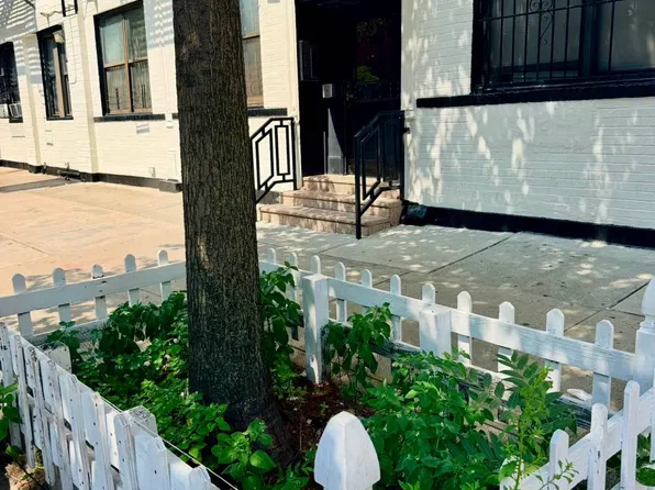 319 East 108th Street image 1 of 12