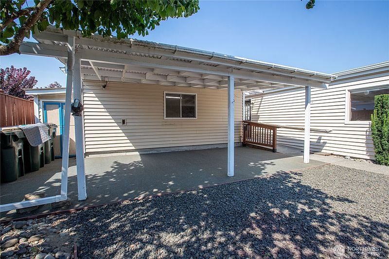 5th image of 716 Dennis Street SE #43