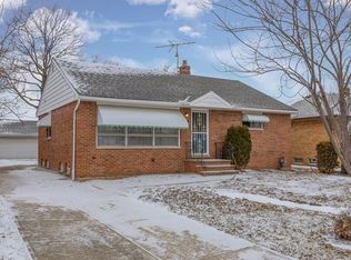 812 Glenhurst Rd, Willowick, OH 44095