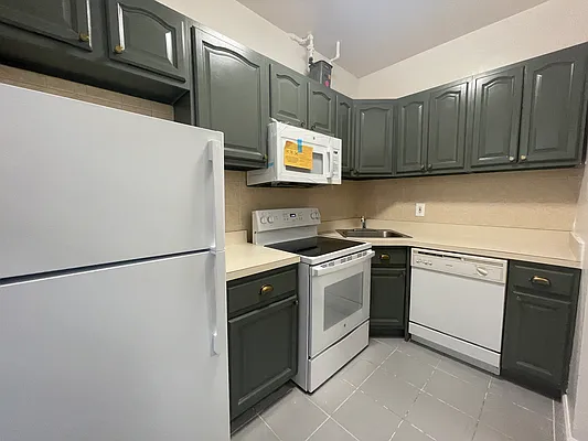 Rented by Oxford Property Group | media 15