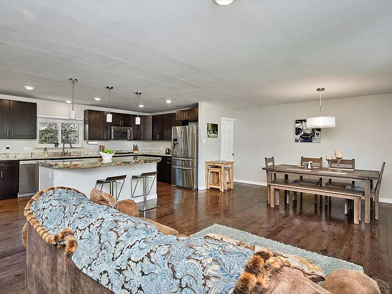 2242 S Poplar St — Photo 5